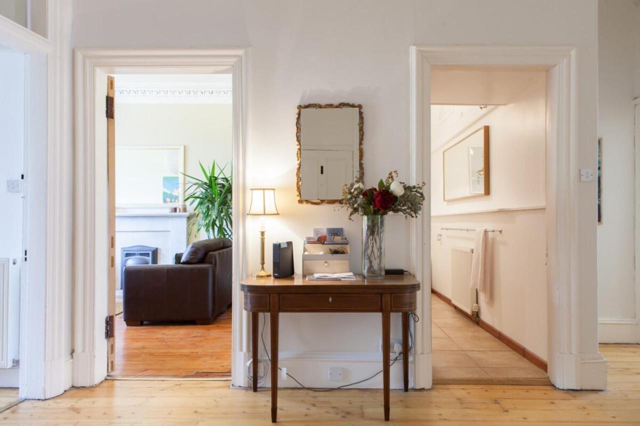Amazing 4 Bedroom Apartment Just Off The Meadows Εδιμβούργο Εξωτερικό φωτογραφία